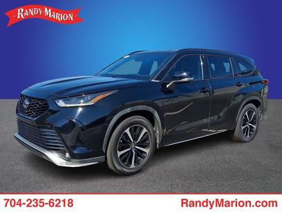 Used 2022 Toyota Highlander XSE