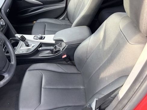 Used 2017 BMW 320i Sedan image 9