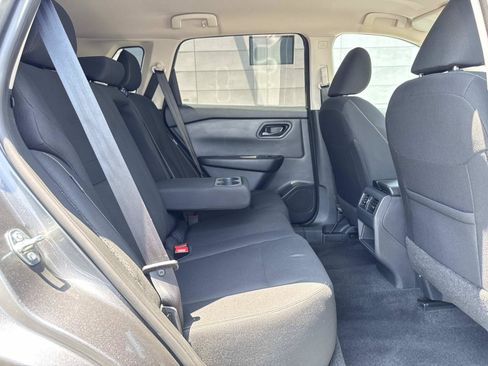 Used 2024 Nissan Rogue S AWD/4WD image 31