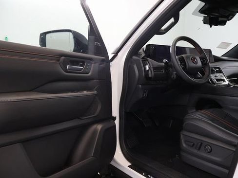 New 2026 Nissan Armada PRO-4X AWD/4WD image 9
