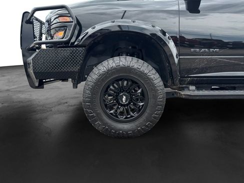 Used 2025 RAM 2500 Big Horn AWD/4WD image 22