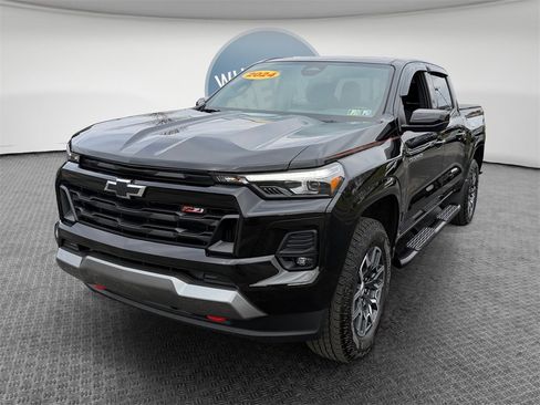 Certified 2024 Chevrolet Colorado Z71 w/ Z71 Convenience Package 2 image 8