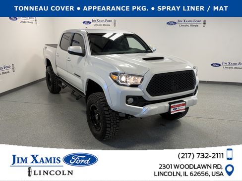 Used 2022 Toyota Tacoma TRD Sport w/ Technology Package AWD/4WD image 1