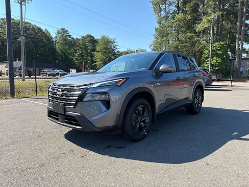 Certified 2026 Nissan Rogue SV w/ Cold Weather Package AWD/4WD image 2