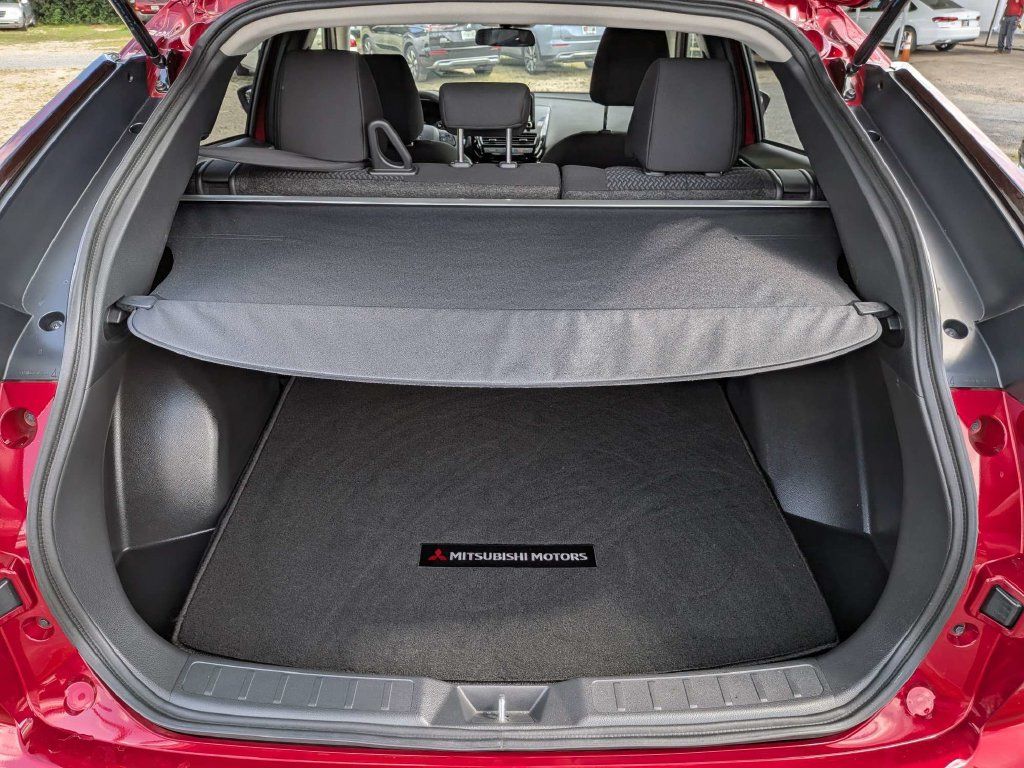 Used 2026 Mitsubishi Eclipse Cross Ralliart AWD/4WD image 13