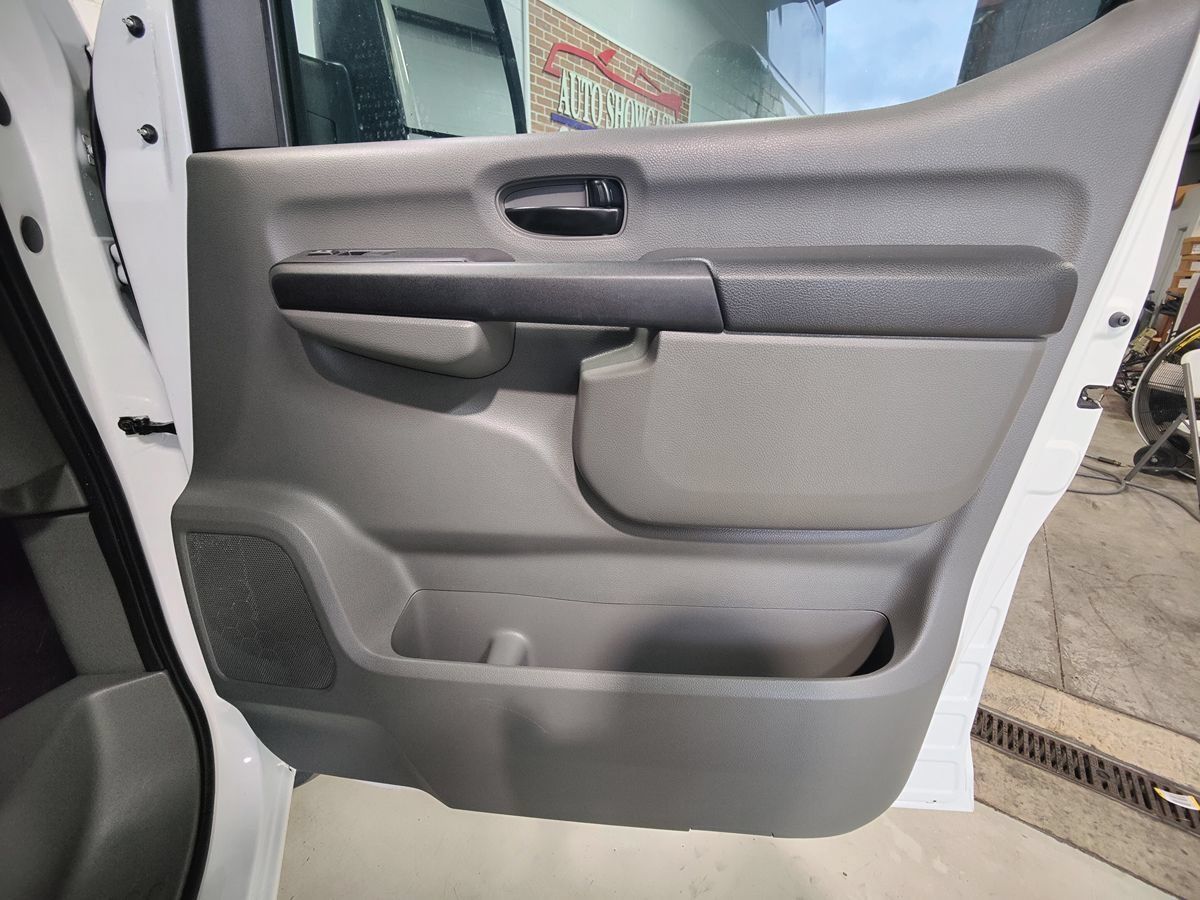 Used 2018 Nissan NV 2500 S RWD image 13