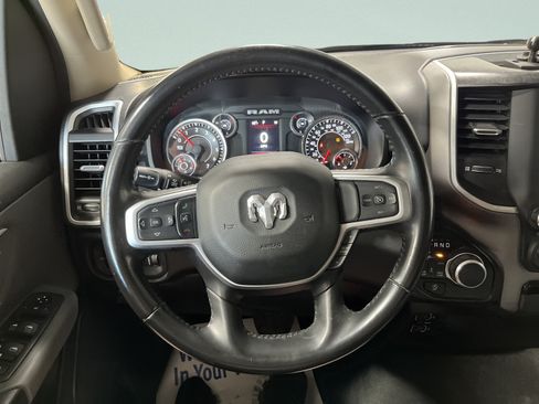 Used 2020 RAM 1500 Big Horn AWD/4WD image 18