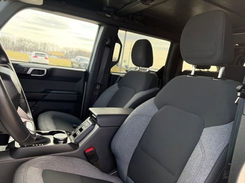 Used 2025 Ford Bronco Big Bend image 18