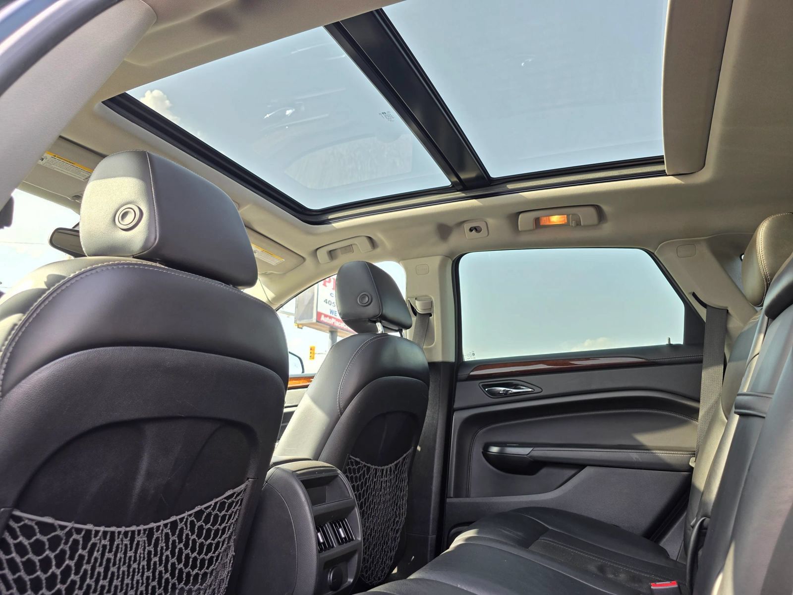 Used 2015 Cadillac SRX Luxury AWD/4WD image 3