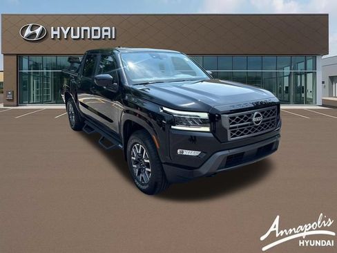Used 2024 Nissan Frontier SL w/ Technology Package AWD/4WD image 7