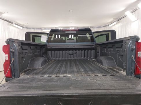 Used 2020 Chevrolet Silverado 2500 LTZ w/ LTZ Premium Package image 15