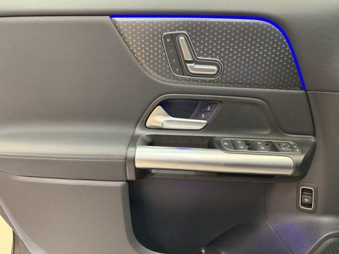 Certified 2025 Mercedes-Benz GLA 250 250 image 23