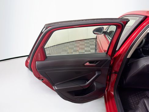 Used 2024 Volkswagen Jetta SE FWD image 26