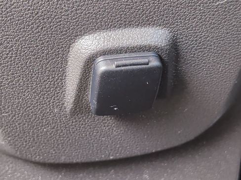Used 2018 Ford Escape SEL AWD/4WD image 32