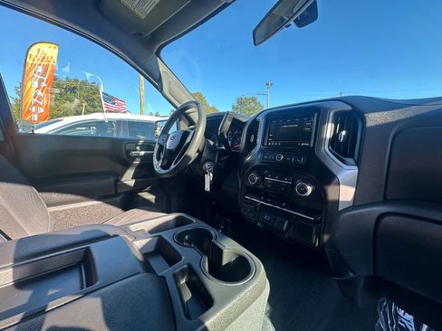Used 2019 Chevrolet Silverado 1500 Custom Trail Boss w/ Custom Convenience Package image 15