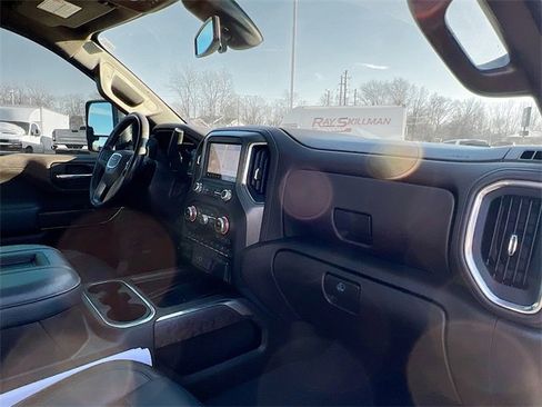 Used 2022 GMC Sierra 2500 Denali image 41