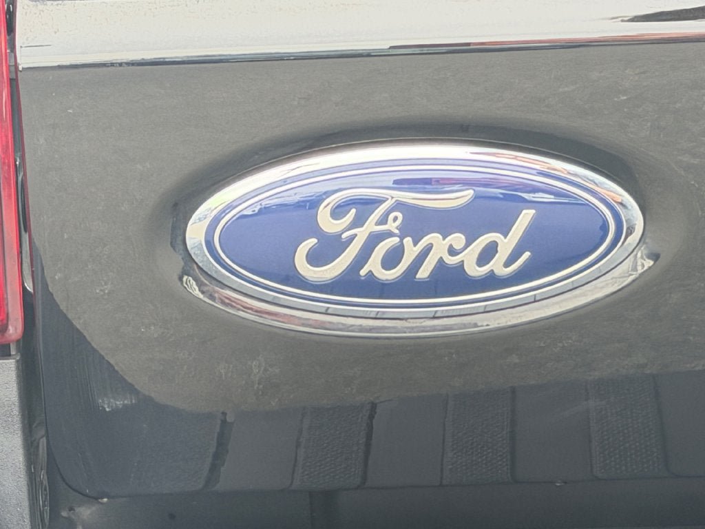 Used 2025 Ford F350 Platinum w/ FX4 Off-Road Package AWD/4WD image 34