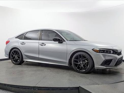 Used 2023 Honda Civic Sport image 11
