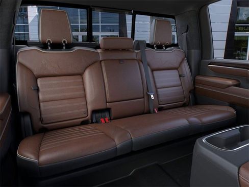 New 2025 GMC Sierra 3500 Denali Ultimate image 17