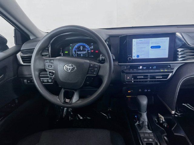 Used 2025 Toyota Camry LE FWD image 17
