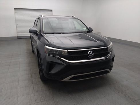 Used 2023 Volkswagen Taos SE w/ Black Wheel Package FWD image 14