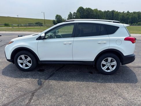 Used 2014 Toyota RAV4 XLE AWD/4WD image 12