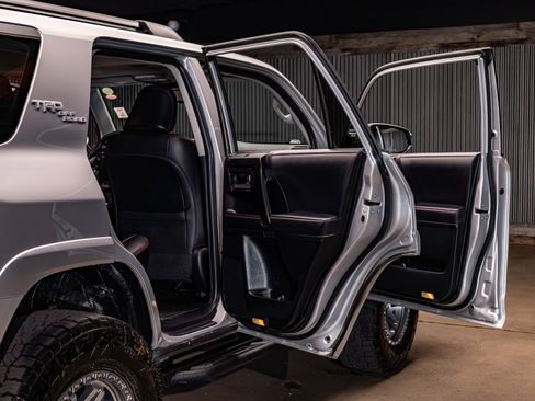 Used 2023 Toyota 4Runner TRD Off-Road Premium w/ Moonroof Package image 28