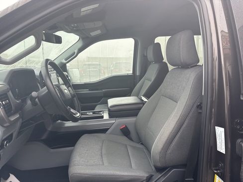 Used 2024 Ford F150 XLT w/ Mobile Office Package image 12