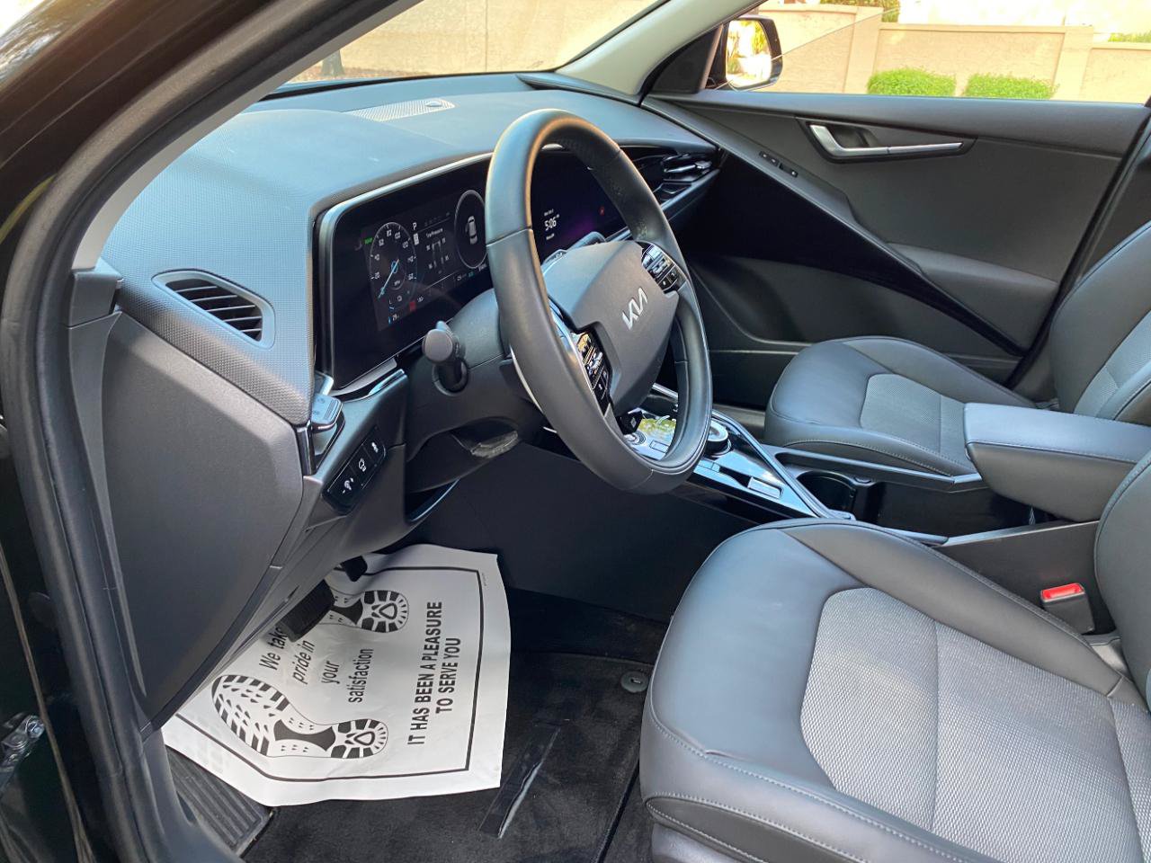 Used 2023 Kia Niro Wind FWD image 31
