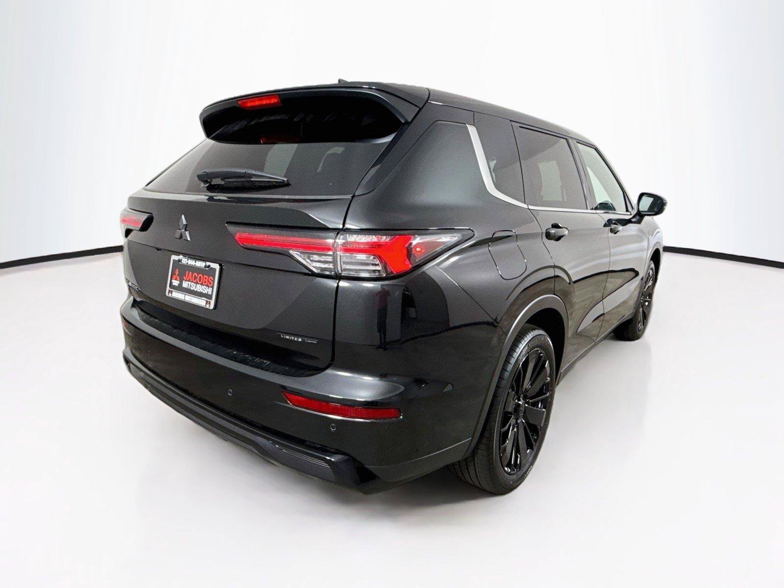 New 2026 Mitsubishi Outlander SE FWD image 5