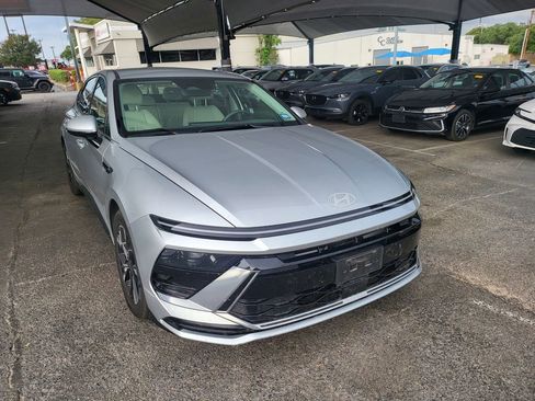 Used 2025 Hyundai Sonata SEL FWD image 7