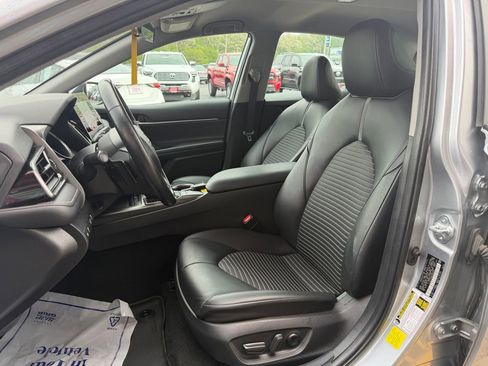 Used 2022 Toyota Camry SE FWD image 10