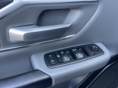 Used 2019 RAM 1500 Big Horn image 16