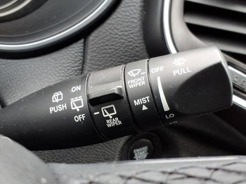 Used 2019 Jeep Cherokee Trailhawk w/ Cold Weather Group image 26