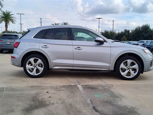 Certified 2025 Audi Q5 2.0T Premium Plus w/ Premium Plus Package image 13
