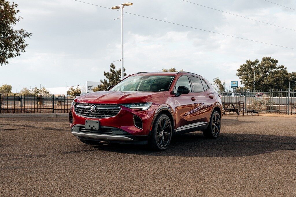 Used 2021 Buick Envision Essence w/ Sport Touring Package FWD image 3