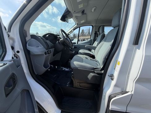 Used 2019 Ford Transit 350 XLT image 12