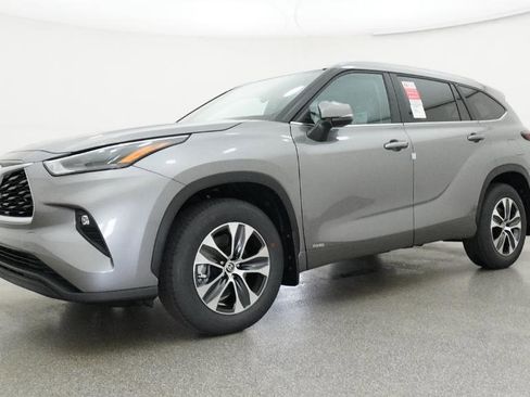 New 2026 Toyota Highlander XLE image 29