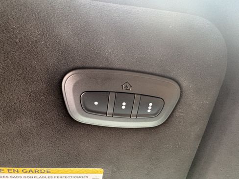 Used 2025 Jeep Wagoneer S Launch Edition AWD/4WD image 28