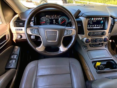 Used 2019 GMC Yukon Denali w/ Open Road Package image 5
