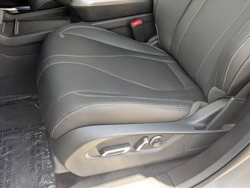 New 2026 Acura RDX SH-AWD image 4