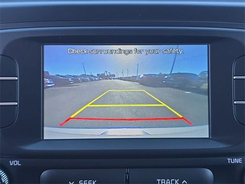 Used 2019 Kia Soul image 31