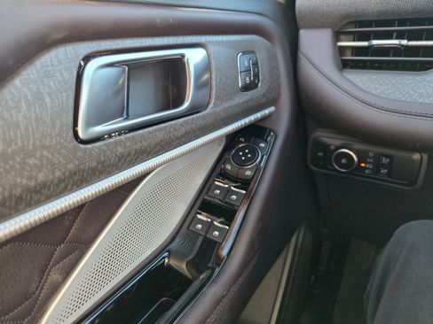 New 2026 Ford Explorer Platinum w/ LUX Leather Package image 19