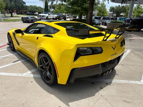 Used 2019 Chevrolet Corvette ZR1 RWD image 7