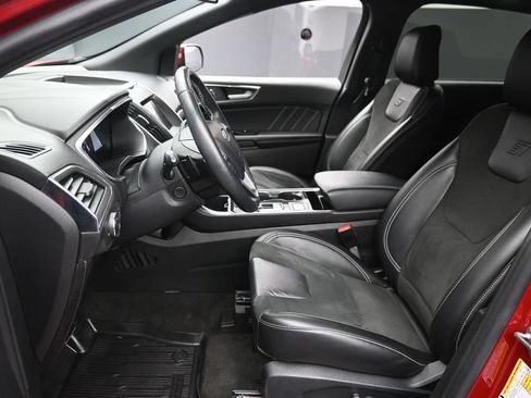 Used 2020 Ford Edge ST w/ Equipment Group 401A AWD/4WD image 16