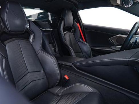 Used 2020 Chevrolet Corvette Stingray Preferred Cpe w/ 2LT Preferred Equipment Group image 3