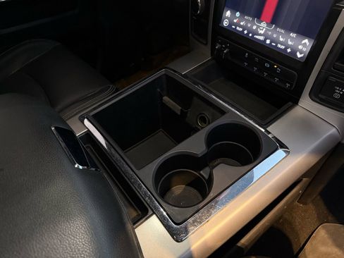 Used 2014 RAM 3500 Laramie image 26