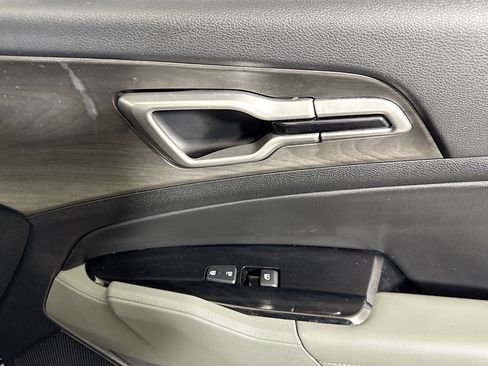 Used 2023 Kia Sportage X-Line w/ X-Line Premium Package image 31