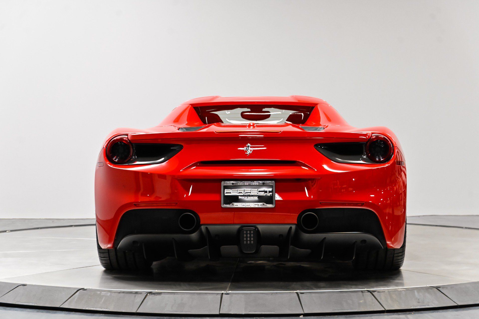 Used 2018 Ferrari 488 Spider RWD image 54