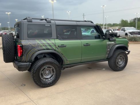 Used 2022 Ford Bronco Everglades image 8